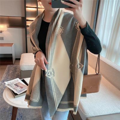 China Hot Selling Luxury Designer Scarf Shawl Thick Scarf New Fashion Cozy Winter Scarf For Women for sale