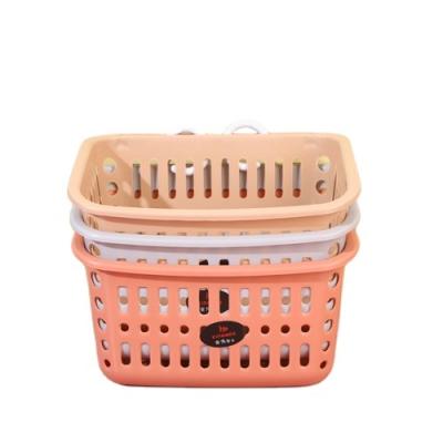 China Factory Price Sustainable OEM Convenient Under Shelf Plastic Hanging Storage Basket For Bathroom for sale