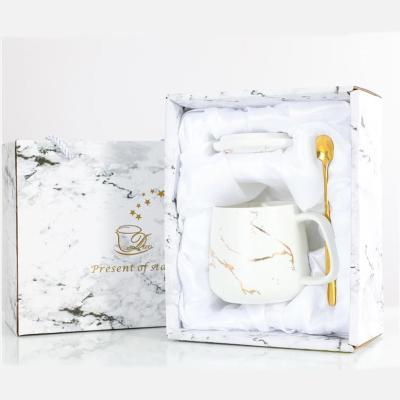 China Luxury/Durable/High Glossy/Food Safe Coffee Breakfast Mug Gift Box Packing Ceramic Mug With Lid And Spoon for sale