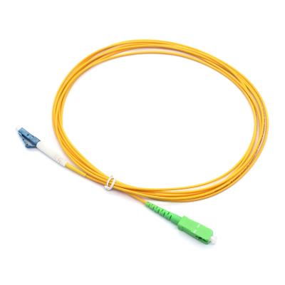 China SM Drop Patch Cord Cables de fibra óptica simple SC/APC a LC/UPC en venta