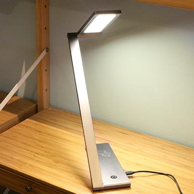 China Modern high quality modern folding adjustable eye-care usb charging reading table rechargeable desk lamp for sale