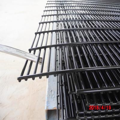 China High Security Low Carbon Iron Garden 358 Easily Assembled Plastic Fence Panels 358 Mesh Fence for sale