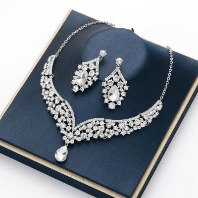 China CLARMER CLASSIC Newcomer Exaggerated Crystal Diamond Necklace Earrings Bridal Wedding Jewelry Sets For Woman for sale