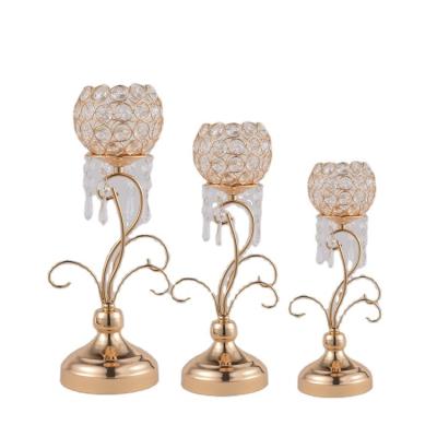 China All High Quality Wedding Decoration  Metal Crystal Candle Holder for sale