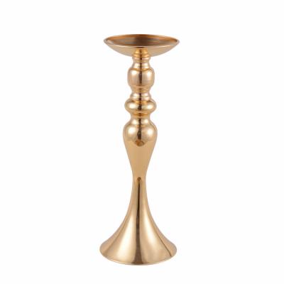 China All Modern Simple Dining Room Centerpiece Decoration Gold Candlestick for sale