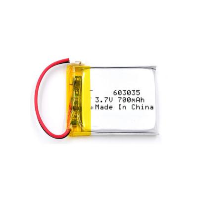 China Consumer Electronics 603035 3.7V 700mah Battery Rechargeable Batteries Lithium Battery For GPS TrackerHot Selling Products for sale