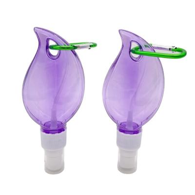 China PET Heart / Leaf Shape Plastic Spray Bottle with Hanging Key Chain Collar Material PET for sale