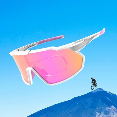 China Custom Classic Shine Design Fashion Logo Sports Sunglasses Uv400 Color Cycling Sunglasses Outdoor Sports Sport Sun Glasses For Adult for sale