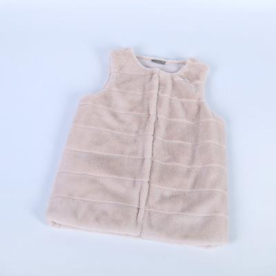 China Anti-wrinkle Factory Odm&Oem 300Gsm Fur With Scratching 60 GSM Girls Jackets&Outwear Winter Woven Vest for sale