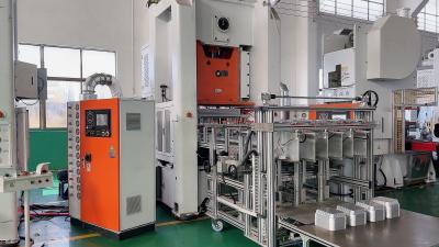 China ISO 9001 Certified 80TON Capacity 12000pcs/hour Fully Automatic Aluminum Foil Pot Making Machine en venta