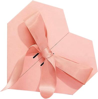 China Luxury Handmade Recycled Materials Heart Shape Paper Gift Box With Ribbon Wrapping For Valentine's Day Mother's Day Birthday Weddings for sale