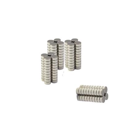 China Industrial Magnet Sintered High Quality Strong Neodymium NdFeB Cylinder Magnet for sale