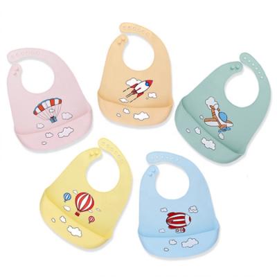 China Customized Washable Waterproof BPA Free Silicon Baby Bibs Feeding Set Bib Baby Silicone Bibs With Crumb Catcher for sale