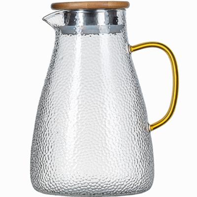 China Viable Glass Pitcher with Lid Heat Resistant Water Jug for Hot/Cold Water, Ice Tea and Juice Beverage for sale