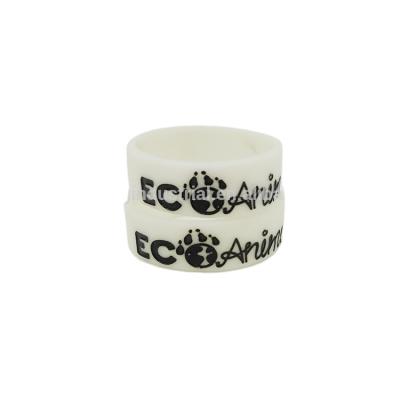 China 2021 Fashion Cute Soft Custom Silicone Wristband Wedding Slim Silicone Wristband for sale