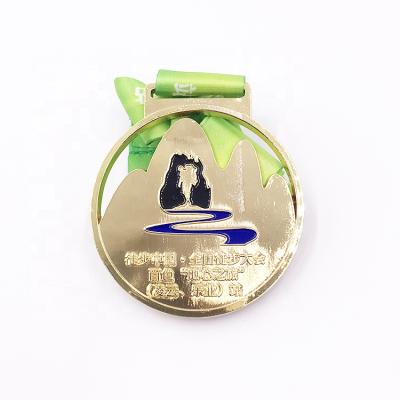 China USA Awards Medal Promotional Medal Plate 3D Gold Raised Medal Souvenir Gifts for sale