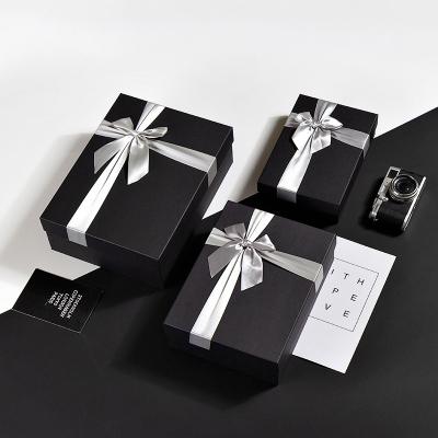 China Recycled Materials 2022 Black High End Custom Gift Box Prepared For Valentine's Day for sale