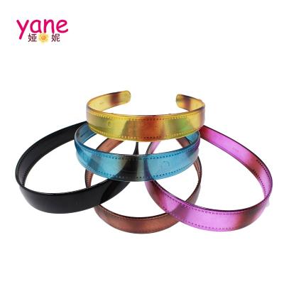 China Fashional Hair Accessories sells hair accesories about plastic headband and wholesale customize color for women for sale