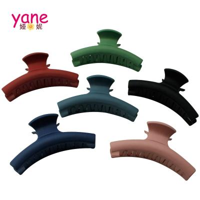 China Plastic Hair Claw Hair Clip Women Acrylic Hair Clip Big Claw Hair Claw 10cm Big Hair Clip Claw for sale