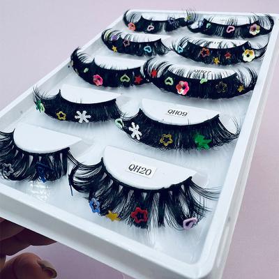 China 2022 New Arrival Christmas Style Long Lasting Custom False Eyelashes Christmas Eyelashes for sale