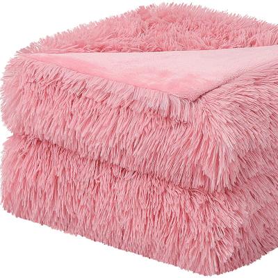 China Luxury Bsci Accept Logo Hot Sale Customized Reliable Quality Fashion Faux Fur Throw Thick Heavy Soft Faux Fur Throw Blanket for sale