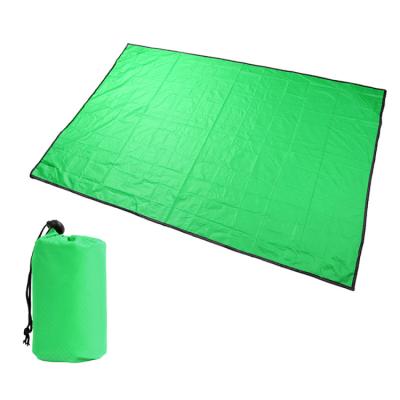 China Beach Picnic Blanket Lightweight Compact Waterproof Mat Pocket Waterproof Blanket for sale