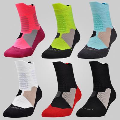 China QUICK DRY Customized Logo Sport And Elite Basketball Athletic Socks For Men for sale