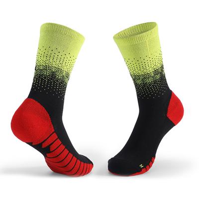 China Custom Logo Athletic Grip Breathable Compression Socks For Basketball Cycling Running Socks for sale