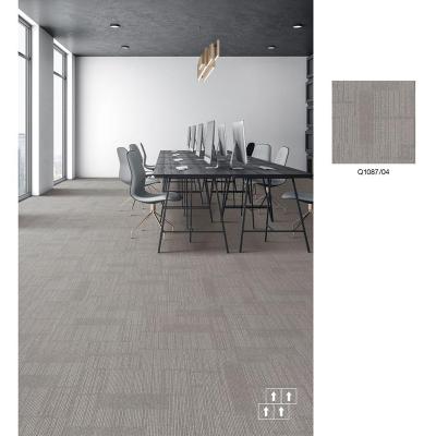 China Wholesale Modern Stain Resistant PVC Small Size Carpet Nylon Tufted Carpet Tiles Full Tiles Office And Gym Floor Mats for sale