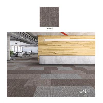 China Stain Resistant Anti-Slip Carpet Streaked Design 25*100cm Carpet Tiles for sale