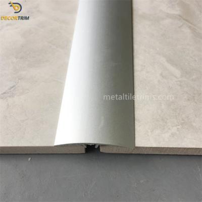 China Mate Silver Tira de transición de piso anodizado la misma anchura de la altura 40.5m m en venta