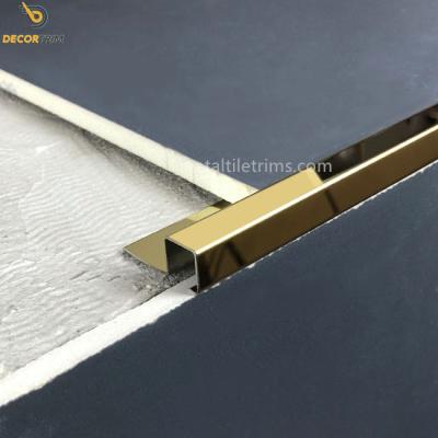 China De Tegelversiering 10mm X 10mm van het douaneroestvrije staal Hoog polijst Gouden Extern Vierkant Te koop