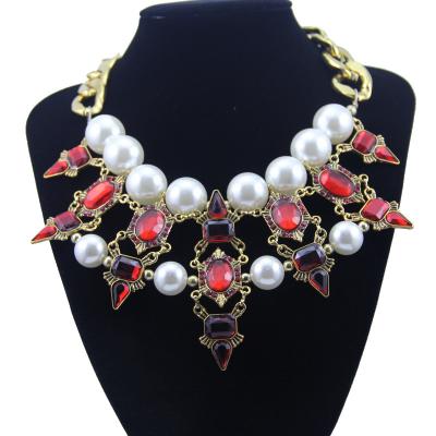 China Wholesale Trendy Cheap Fashion Statement Pearl Plastic Necklaces for sale