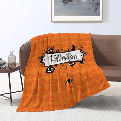 China PORTABLE Wholesale Market Pumpkin Castle Print Soft Custom Luxury Halloween Flannel Blanket for sale