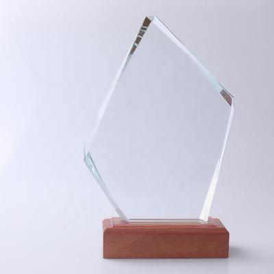 China MH-JB230 Gift Customized Engarve Clear Trophy Crystal Glass Plate Award Wooden Crystal Trophy for sale