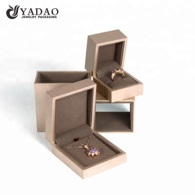 China Plastic High End Luxury Custom Jewelry Box Ring/Necklace Box Beauty Jewelry Packaging for sale