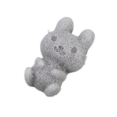 China Rabbit Shape Soft Baby Bath Sponge/Charcoal Konjac Sponge Absorbency Cleaning Tool for Safe Playtime Size Is 8*6*2.5cm à venda