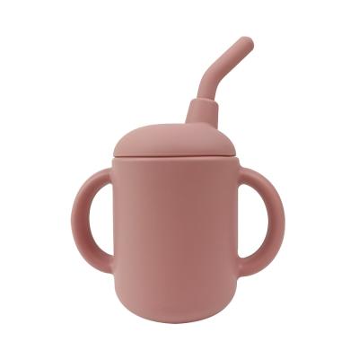 China 120ml Silicone Brown Spill Proof Kids Cup Personalized Baby Cup With Straw Capacity With Size Is 10.5*7.3cm*6.1cm And en venta