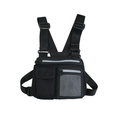 China Hip Hop Streetwear Tactical Nylon Functional Boy Men Water Proof Bag Cross Chest Rig Bag With Reflect Light Zipper for sale