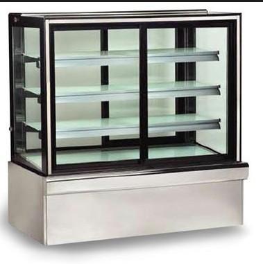 China 1.8m Sliding Doors Floor Standing Cake Showcase Chiller for sale