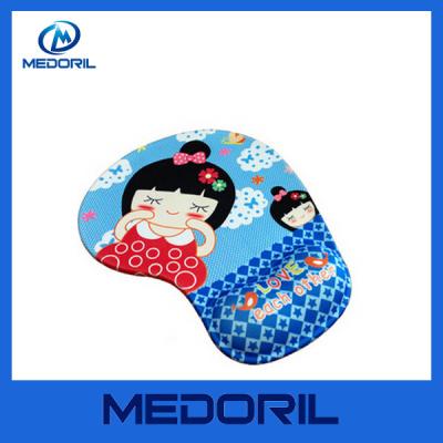 China 2016 Factory OEM Popular Made in China custom laptop silicone material mouse pad with wrist rest for sale