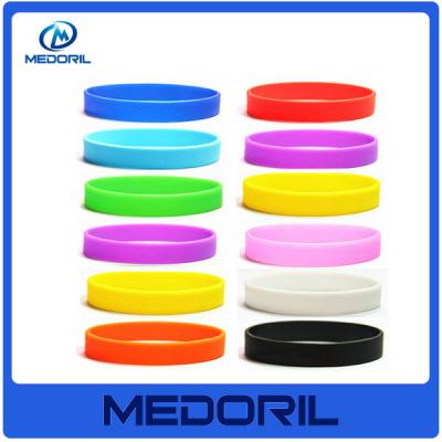 China New style cheap silicone bangles custom high quality silicone bracelets for sale