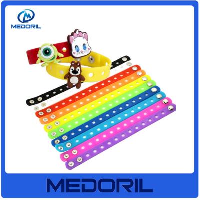 China Cheap and durable silicon wristband, Wholesale custom silicone bracelet with metal clasp for sale