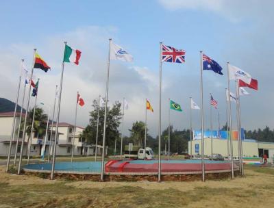 Chine 304L 316L effilent le mât de drapeau télescopique d'acier inoxydable pour la plaza à vendre