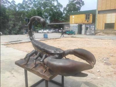 Cina Dipinga le sculture all'aperto dello scorpione, statue animali bronzee all'aperto in vendita