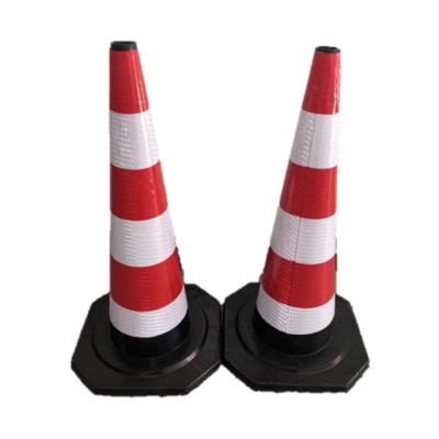 China Road Traffic Safety 900mm Traffic Rubber Road Cone GQLZ-900 With Black Base for sale