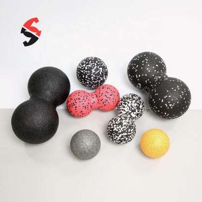 China Yoga Fitness Foam Massage Ball PPE Peanut Massage Ball Convenient Set for sale