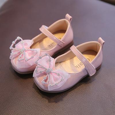 China Around 2022 Spring And Summer New Kids Soled Sandals Crystal Bow Kont Princess Dress Soft Shoes For Toddler for sale