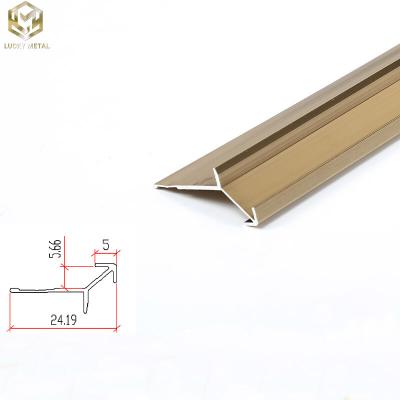 China 8 mm Industriealuminium-Kanten-Schnitt-Profile-Schnittstelle zu verkaufen