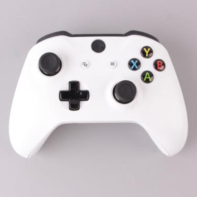 China Xbox One S Accessories China Supplier Brand New 2022 USB Wired Gamepad Controller for XBOX ONE Slim and PC WIN 8/10 - White for sale